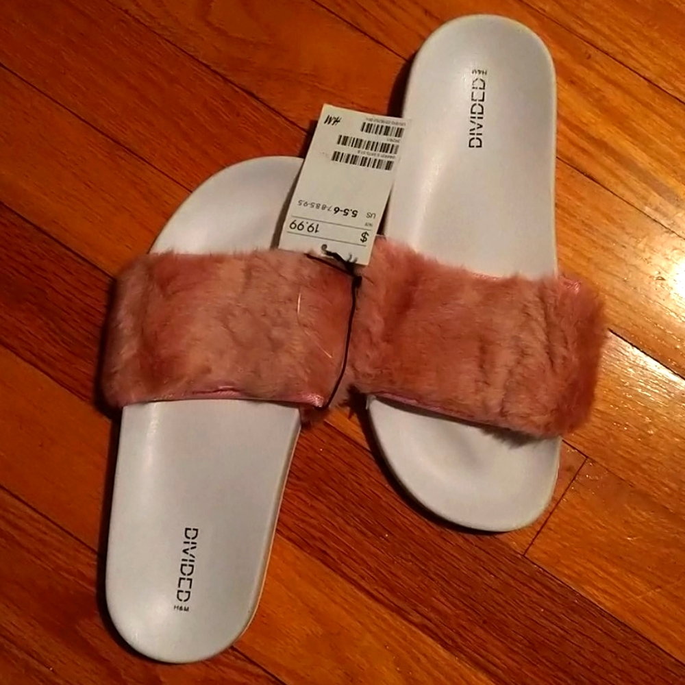H&M Slides
